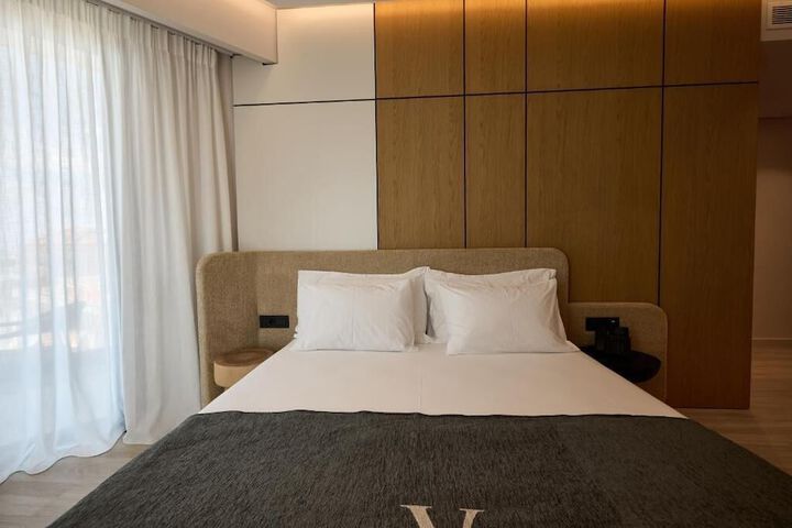 Room 10 of 67