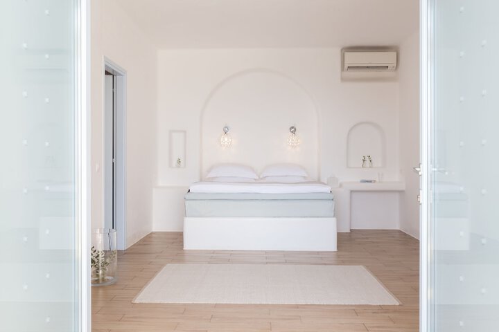 Room 16 of 120