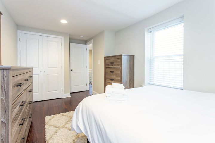 Room 4 of 22