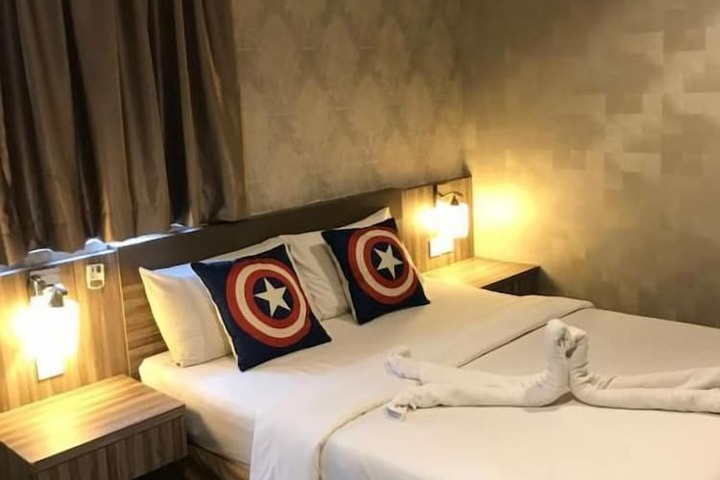 Room 26 of 45