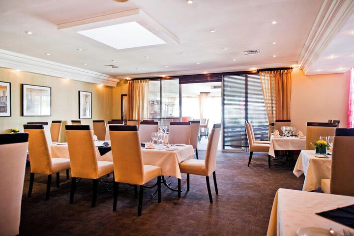 Dining Photos