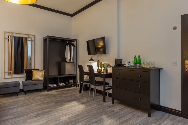 Room 30 of 61