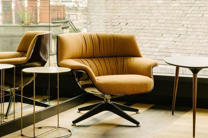 Lounge 56 of 68