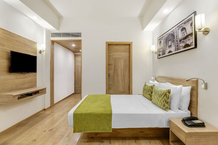 Room 5 of 57
