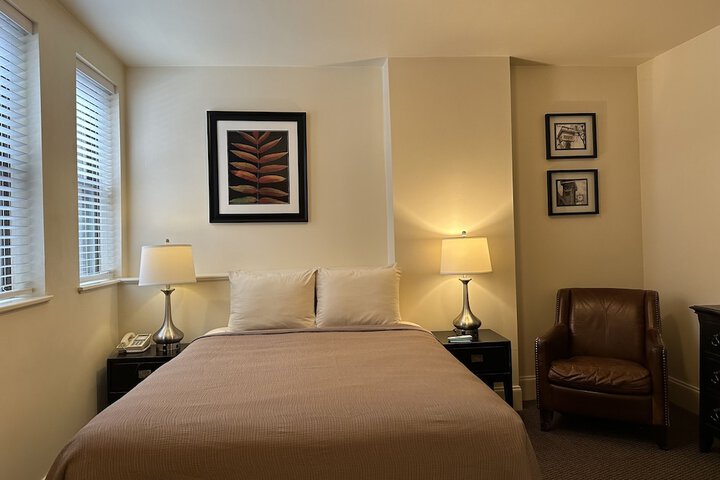 Room 32 of 57