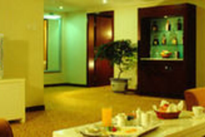 Room 18 of 29