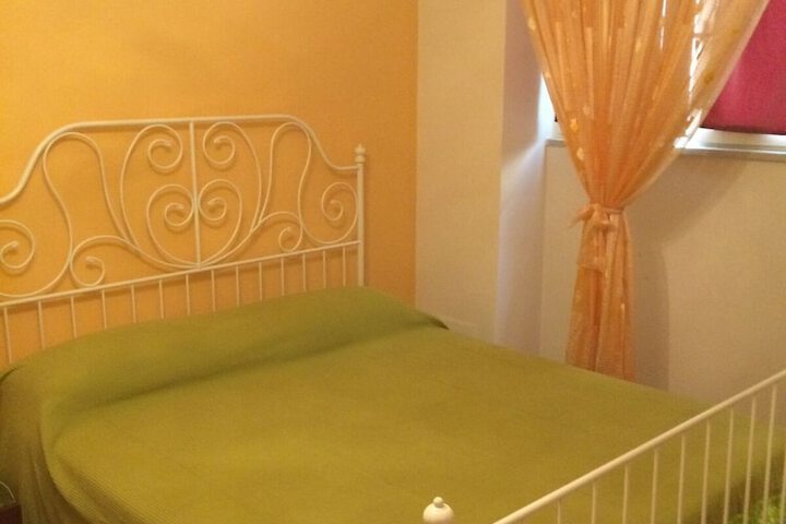 Room 2 of 15