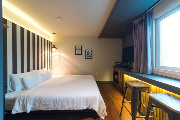 Room 20 of 62
