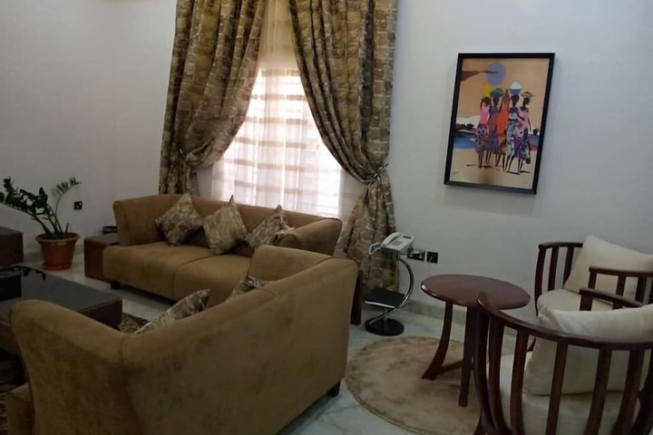 Room 6 of 20