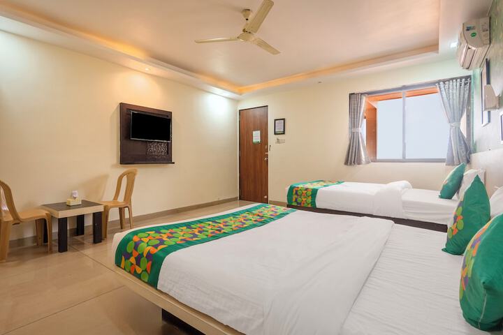 Room 8 of 37
