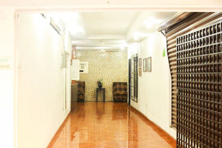 Hotel 7 of 8