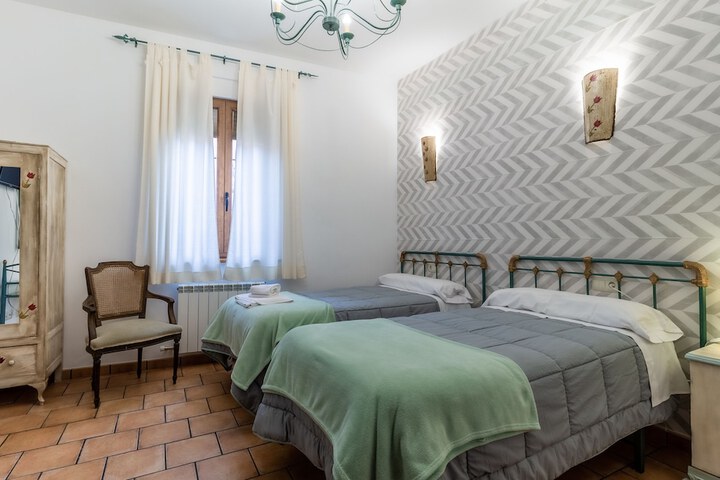 Room 10 of 55
