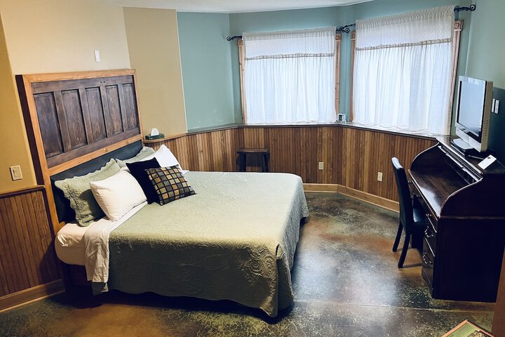 Room 27 of 58