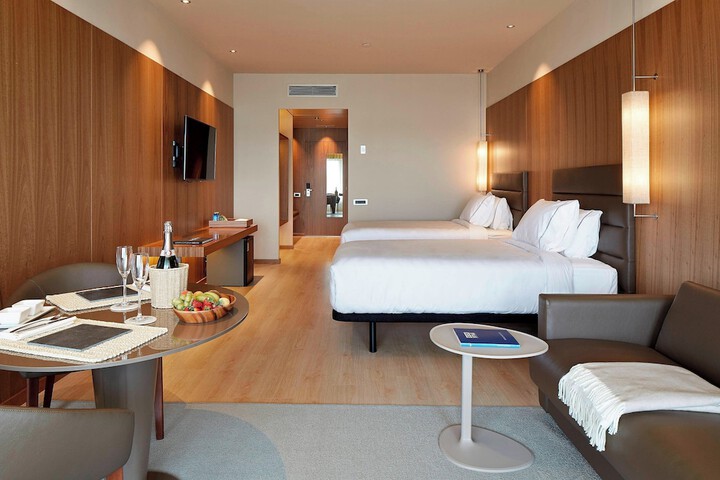 Room 32 of 124
