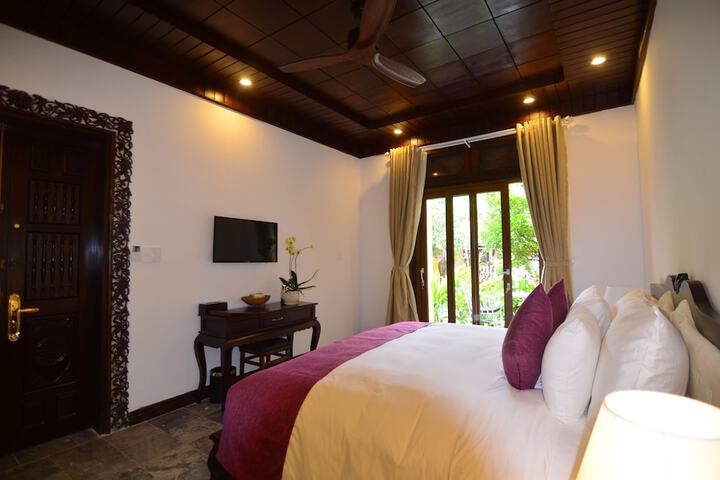 Room 28 of 113