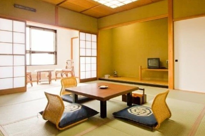 Room 6 of 54