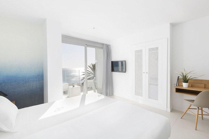 Room 15 of 79