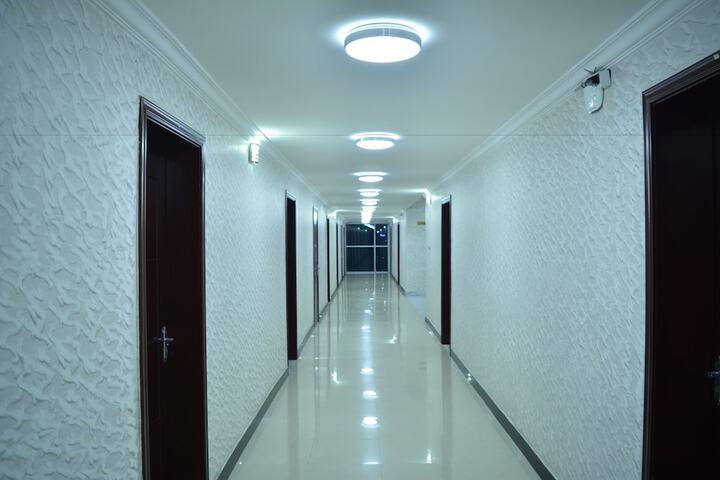Ballroom/Hall 52 of 64