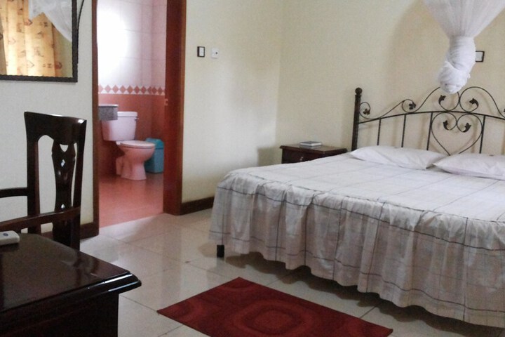 Room 27 of 72