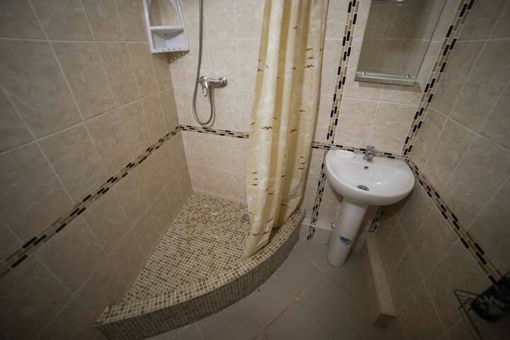 Room 10 of 53