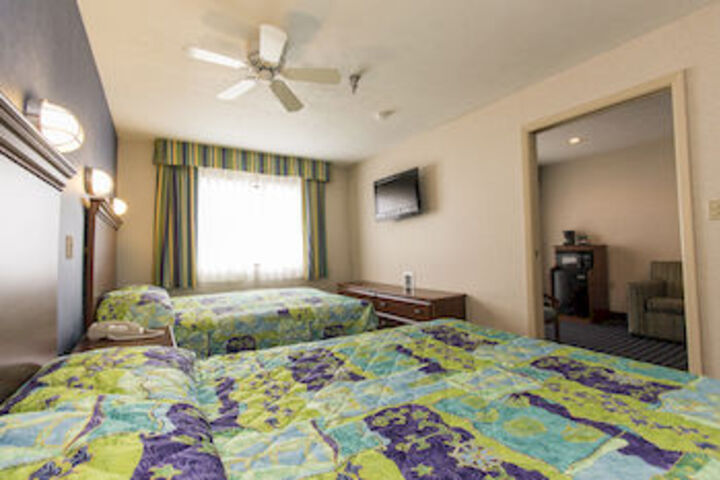 Room 5 of 33