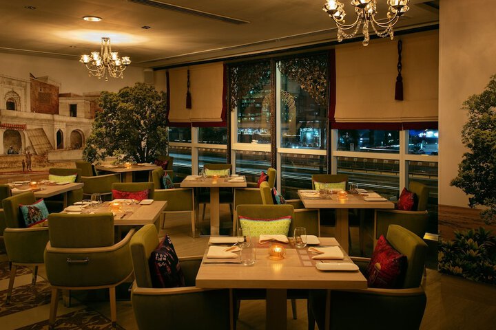 Dining 52 of 78