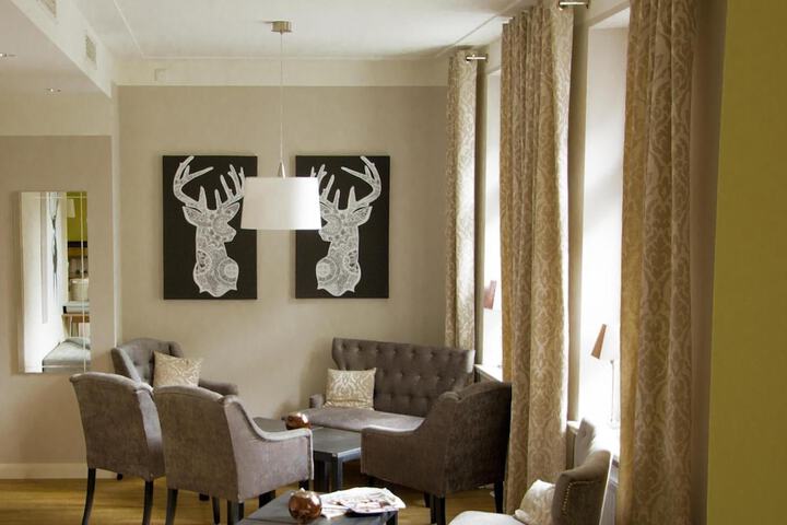 Room 16 of 53