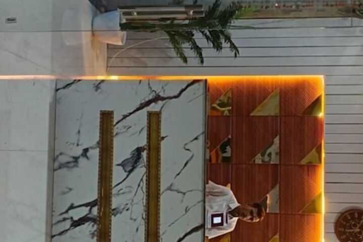 Hotel Interior 4 of 23