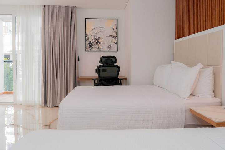 Room 17 of 27