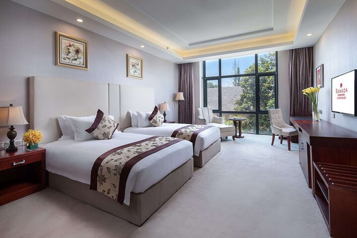 Room 3 of 17