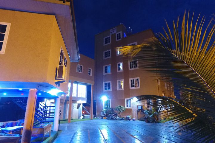 Hotel 104 of 112