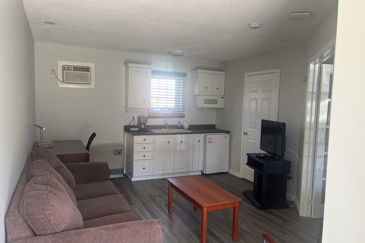 Room 44 of 118