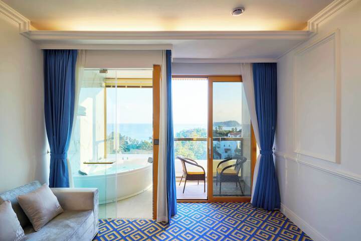 Room 32 of 138