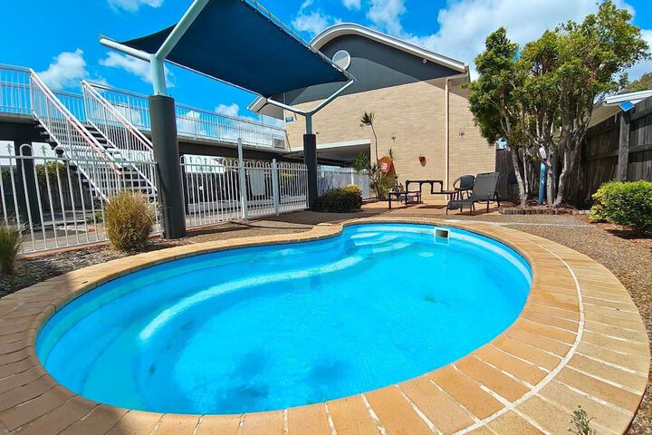 Pool 72 of 84