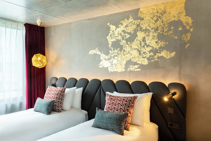 Room 14 of 109
