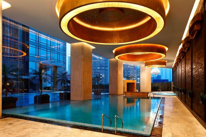 Pool 62 of 152