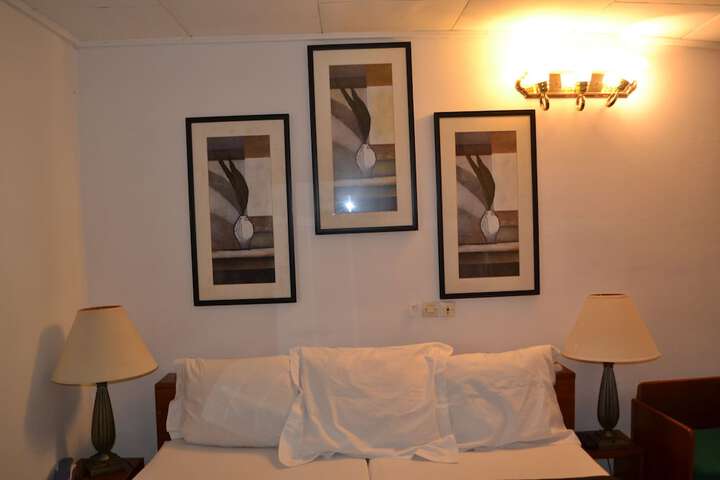 Room 3 of 23