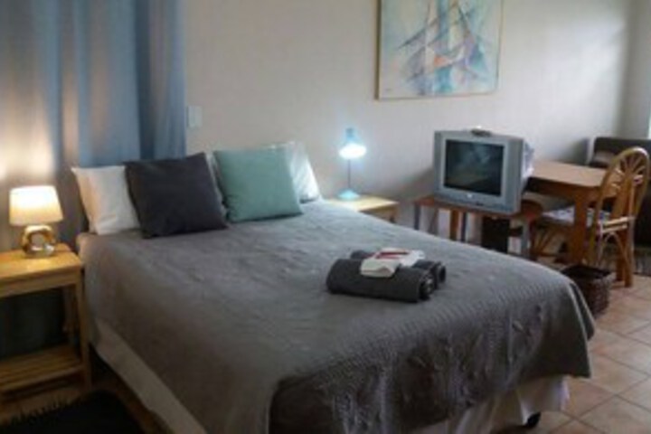 Room 15 of 18