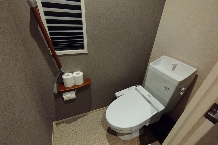 Room 22 of 28