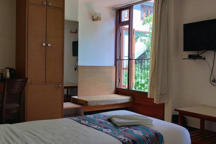 Room 35 of 56