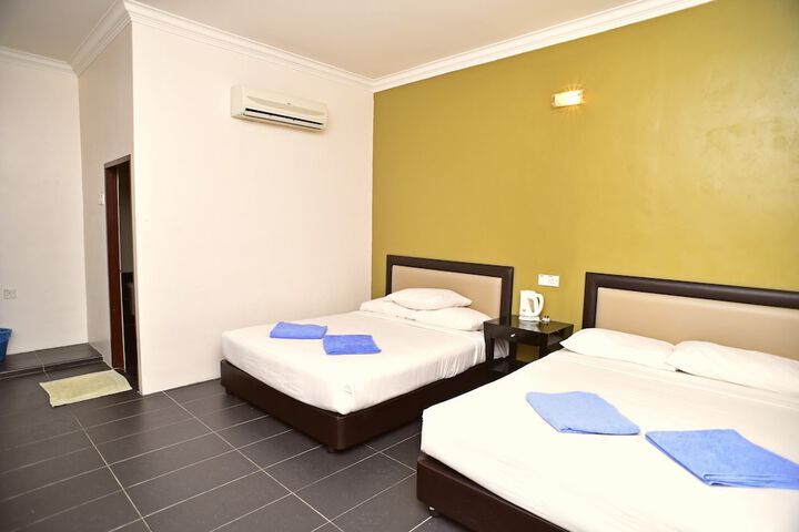 Room 6 of 20