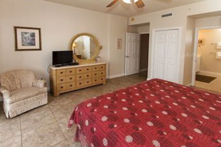 Room 14 of 37
