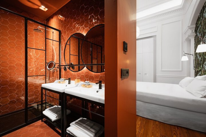 Room 48 of 110