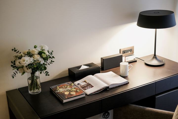 Room 12 of 80