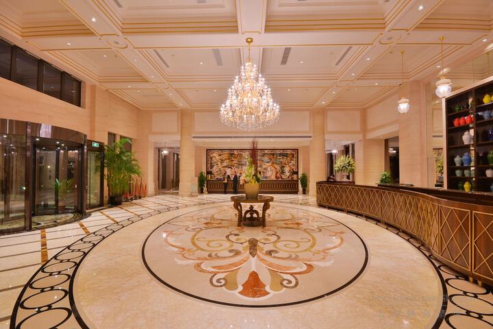 Guest Lobby