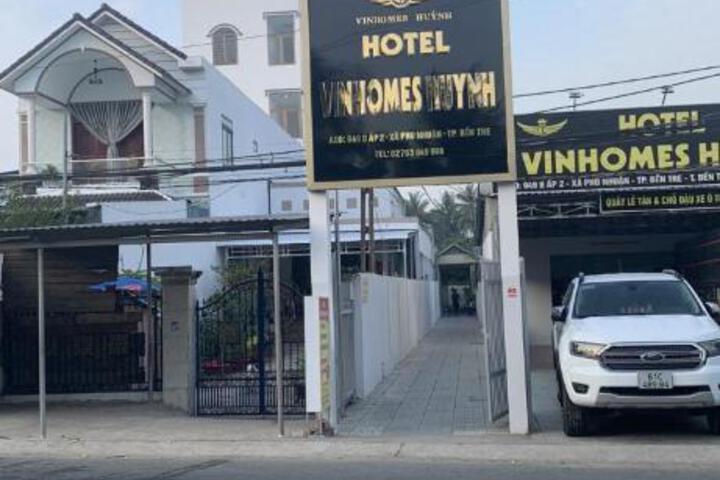 Khách Sạn Vinhomes Huỳnh Hotel
