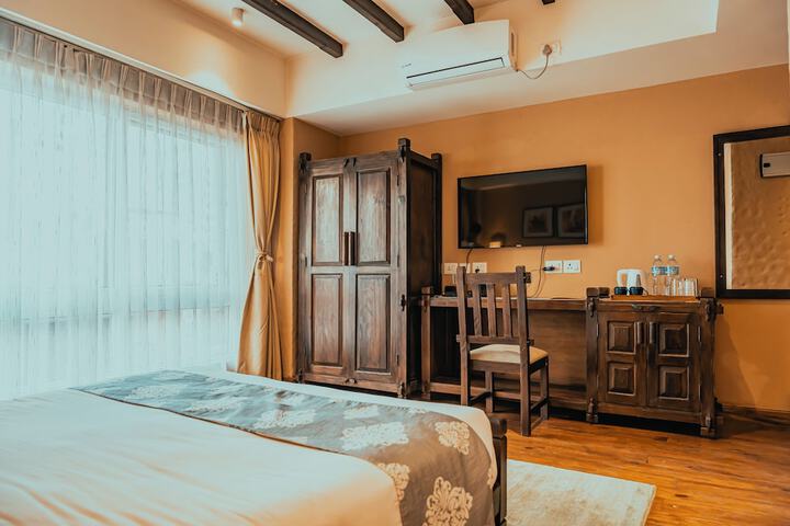 Room 37 of 98