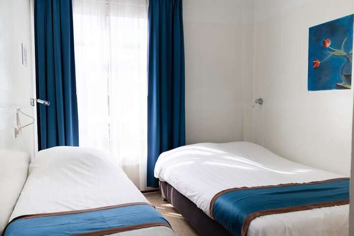 Room 17 of 58