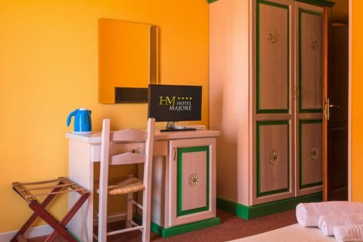 Room amenity