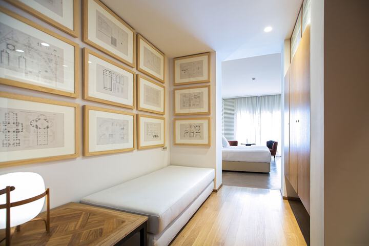 Room 6 of 74